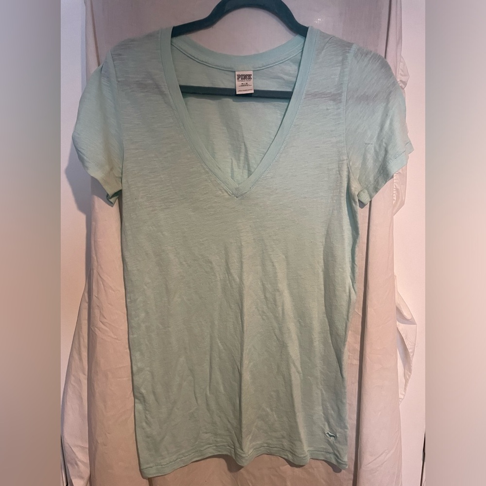 Victoria’s Secret PINK tee